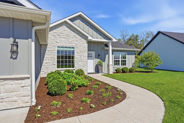 4507 STONE MOUNTAIN PKY, Columbia, MO 65201