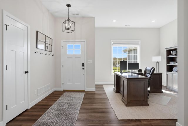 4507 STONE MOUNTAIN PKY, Columbia, MO 65201