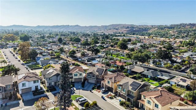 889 Campbell, Pomona, CA 91768