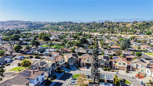 889 Campbell, Pomona, CA 91768