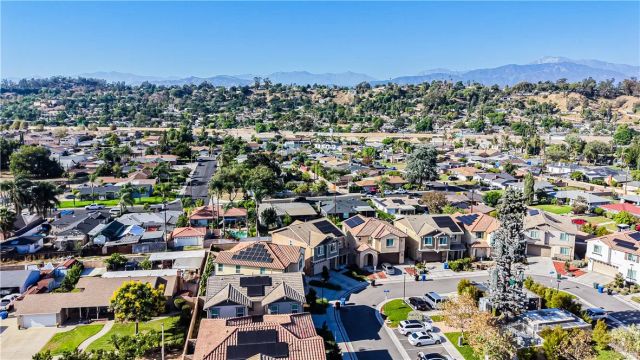 889 Campbell, Pomona, CA 91768