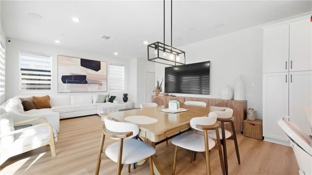 889 Campbell, Pomona, CA 91768
