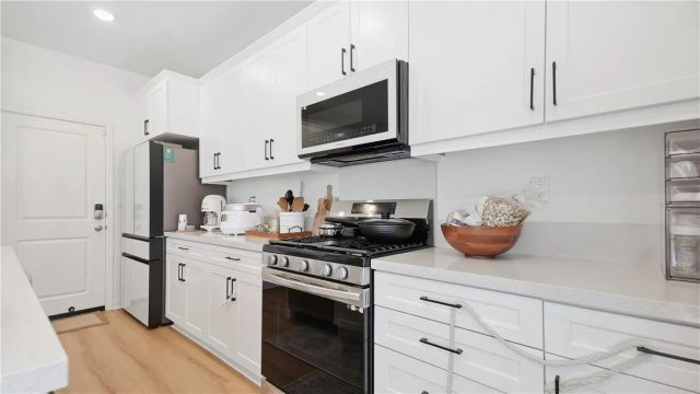 889 Campbell, Pomona, CA 91768