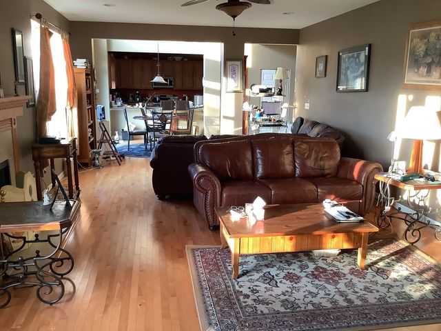 2921 Kelly Drive, Elgin, IL 60124