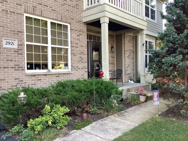2921 Kelly Drive, Elgin, IL 60124