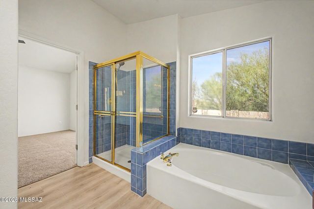 9815 N High Meadow Trail, Tucson, AZ 85742