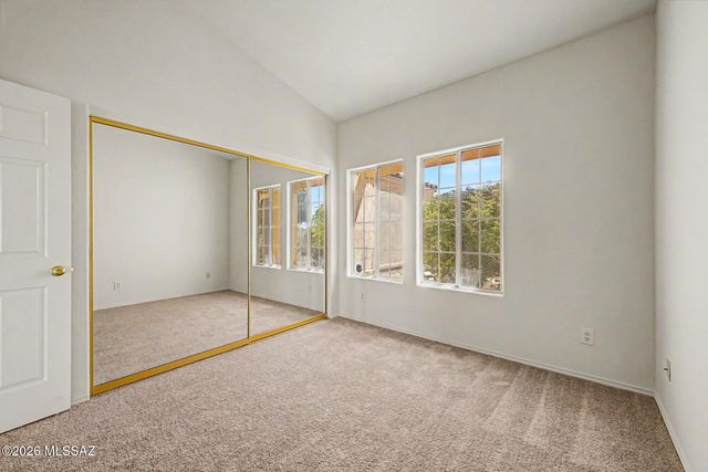 9815 N High Meadow Trail, Tucson, AZ 85742