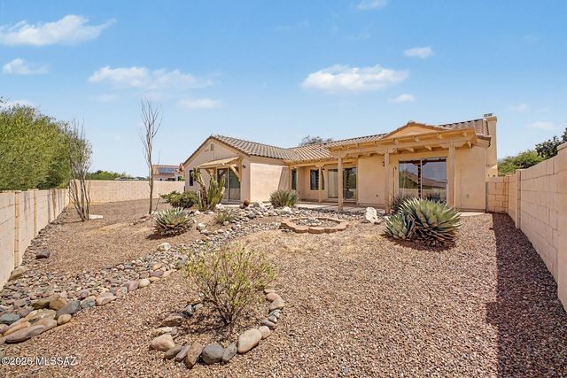 9815 N High Meadow Trail, Tucson, AZ 85742