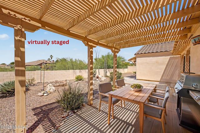 9815 N High Meadow Trail, Tucson, AZ 85742