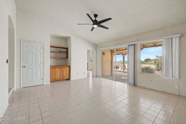 9815 N High Meadow Trail, Tucson, AZ 85742