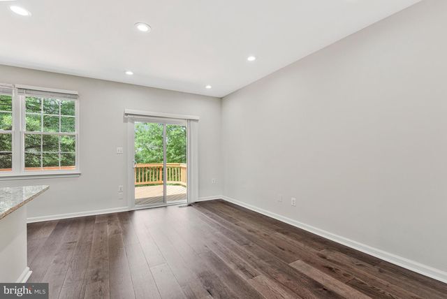 21491 SOUTHERN MAGNOLIA SQ, Sterling, VA 20164