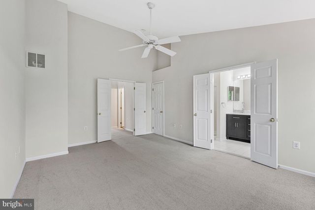 21491 SOUTHERN MAGNOLIA SQ, Sterling, VA 20164
