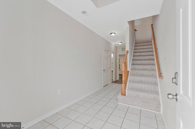 21491 SOUTHERN MAGNOLIA SQ, Sterling, VA 20164