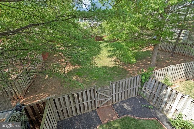 21491 SOUTHERN MAGNOLIA SQ, Sterling, VA 20164