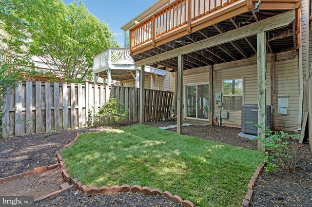 21491 SOUTHERN MAGNOLIA SQ, Sterling, VA 20164