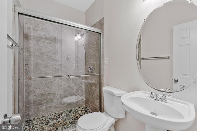 21491 SOUTHERN MAGNOLIA SQ, Sterling, VA 20164
