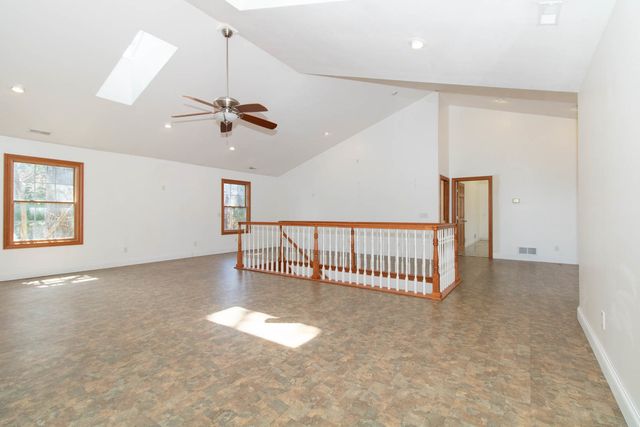 25289 White Owl Lane, Hudson, IL 61748