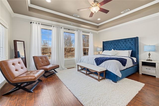 6260 W Grays Gap Road, Fayetteville, AR 72704