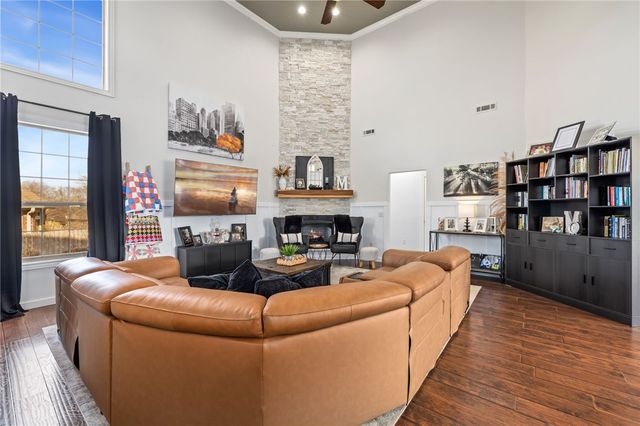 6260 W Grays Gap Road, Fayetteville, AR 72704