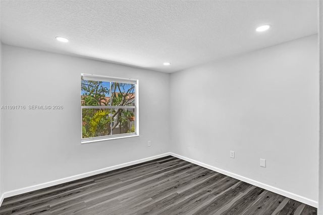 3085 N 36th Ave, Hollywood, FL 33021