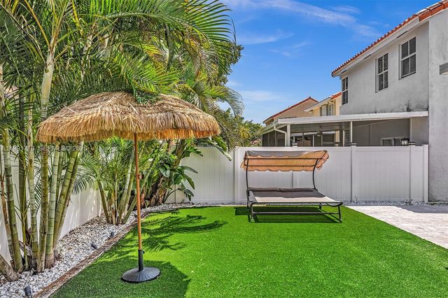 3085 N 36th Ave, Hollywood, FL 33021