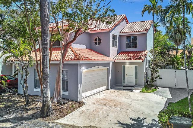 3085 N 36th Ave, Hollywood, FL 33021