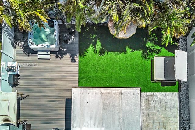 3085 N 36th Ave, Hollywood, FL 33021