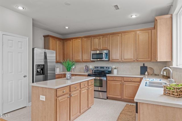 4033 Remington Oaks Circle, Cary, NC 27519