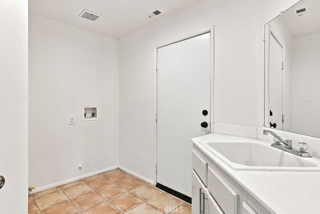 38519 37th E, Palmdale, CA 93550