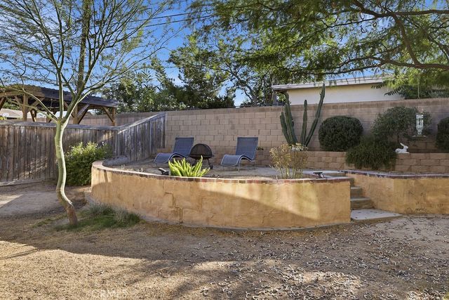 38519 37th E, Palmdale, CA 93550