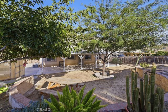 38519 37th E, Palmdale, CA 93550