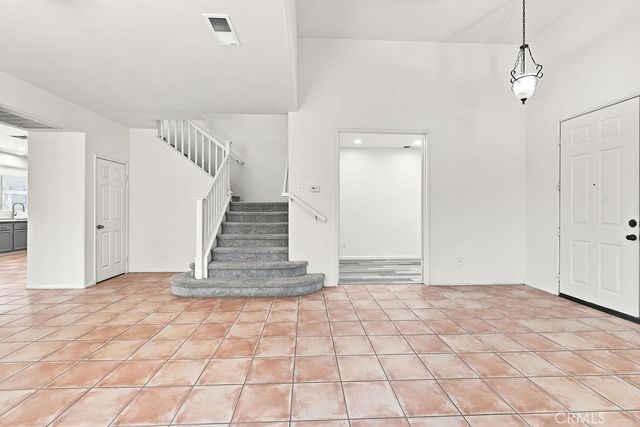 38519 37th E, Palmdale, CA 93550