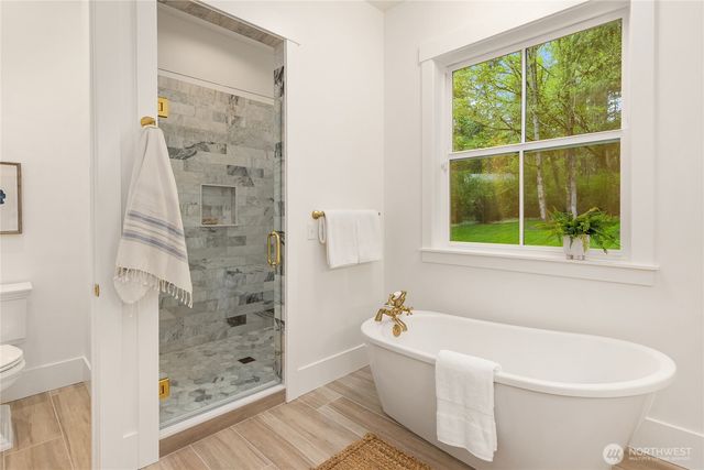 4948 NE North Tolo Road, Bainbridge Island, WA 98110