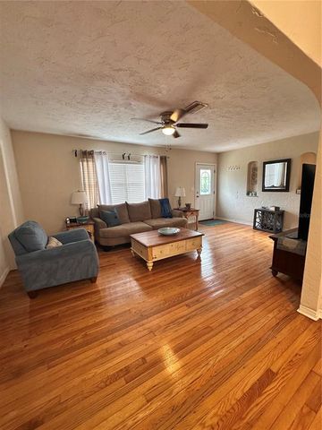 800 61ST STREET N, St Petersburg, FL 33710