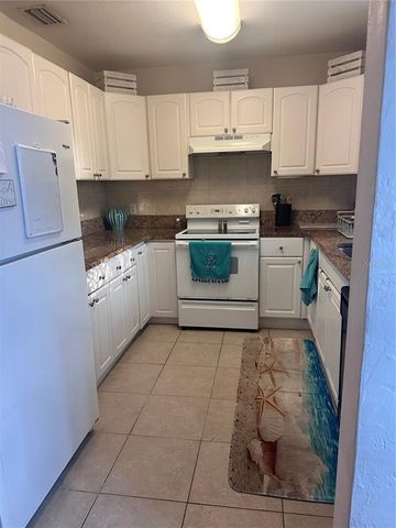 800 61ST STREET N, St Petersburg, FL 33710