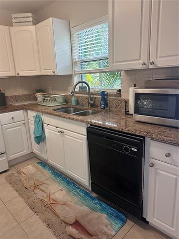 800 61ST STREET N, St Petersburg, FL 33710