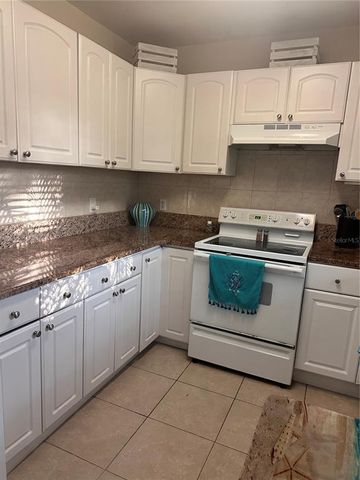 800 61ST STREET N, St Petersburg, FL 33710