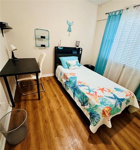 800 61ST STREET N, St Petersburg, FL 33710