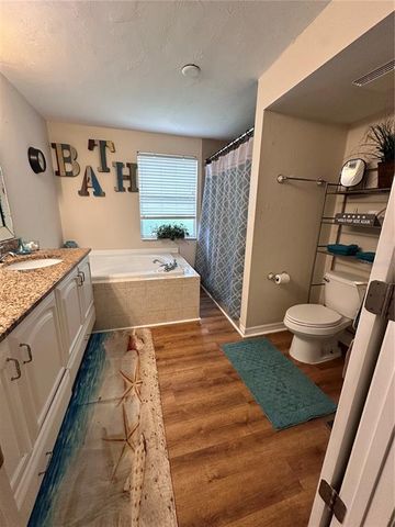 800 61ST STREET N, St Petersburg, FL 33710