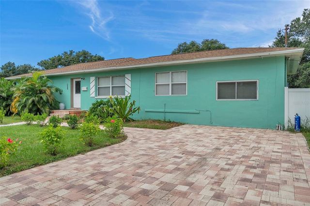 800 61ST STREET N, St Petersburg, FL 33710