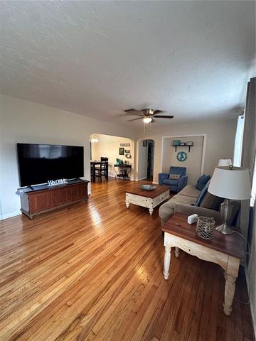 800 61ST STREET N, St Petersburg, FL 33710
