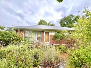 8737 Villa Crest Drive, Crestwood, MO 63126