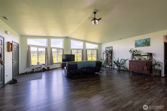 125 Apple Tree Lane, Onalaska, WA 98570