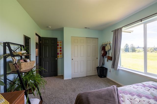 125 Apple Tree Lane, Onalaska, WA 98570