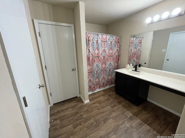 10014 Raspberry Oak, San Antonio, TX 78223