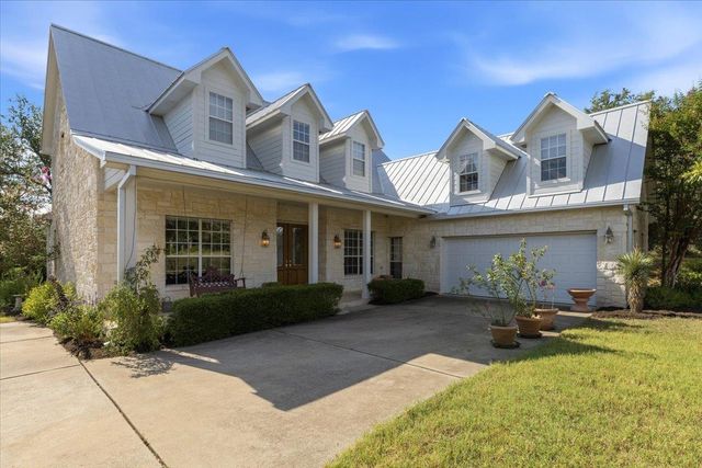 280 Hannah DR, Dripping Springs, TX 78620