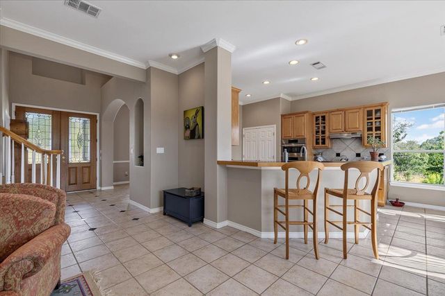 280 Hannah DR, Dripping Springs, TX 78620