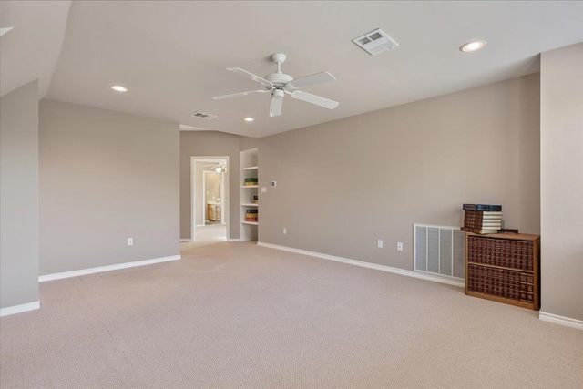 280 Hannah DR, Dripping Springs, TX 78620
