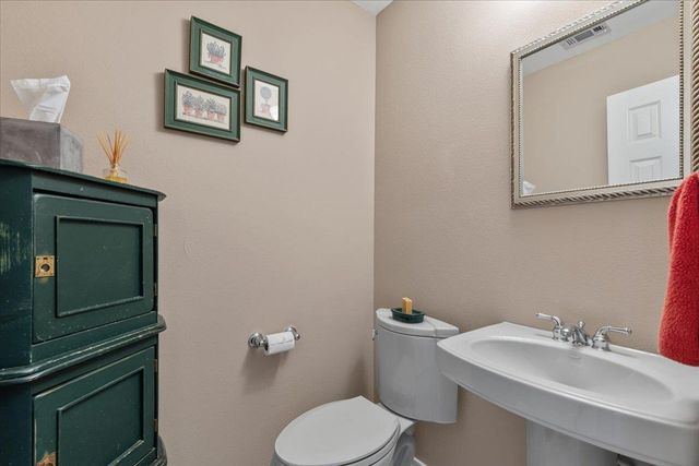 280 Hannah DR, Dripping Springs, TX 78620