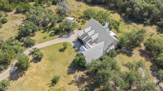 280 Hannah DR, Dripping Springs, TX 78620